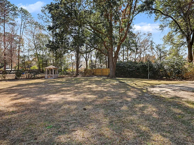 3231 N Shannon Lakes Dr — Photo 47