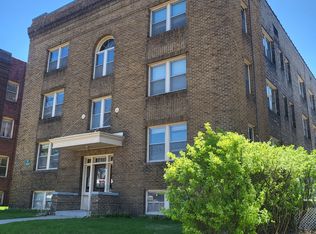 934 Grand Ave, Saint Paul, MN 55105