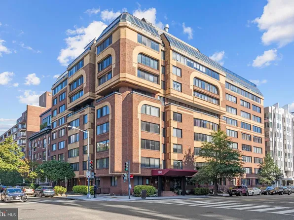 1245 13th St NW APT 215, Washington, DC 20005