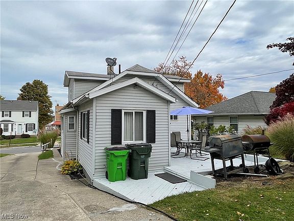 5th image of 11200 Lincoln Ave