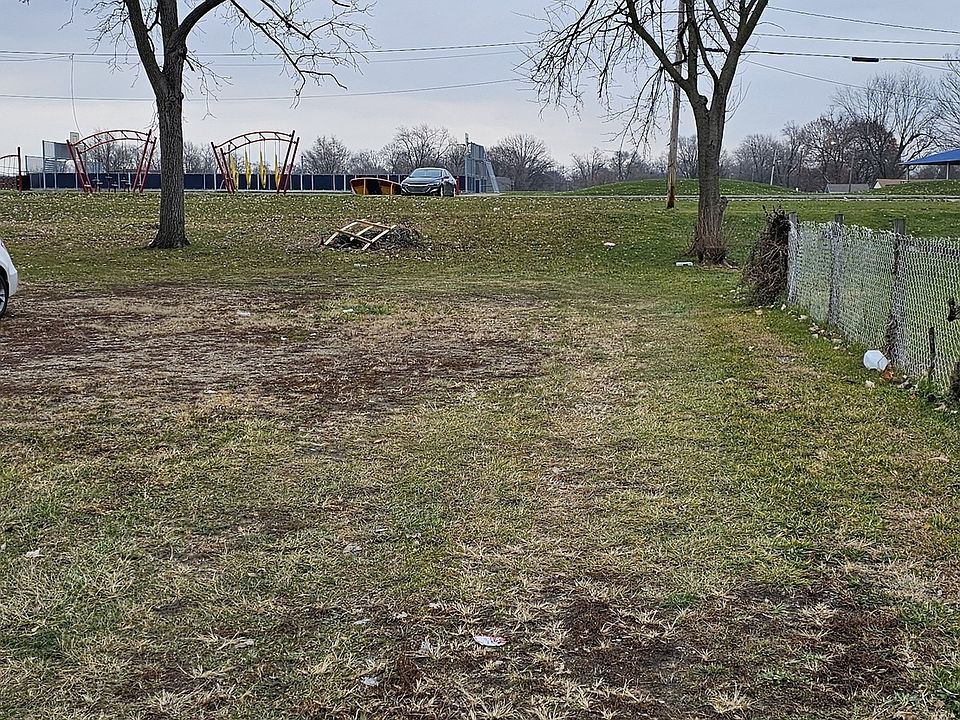2nd image of 1931 S State Ave