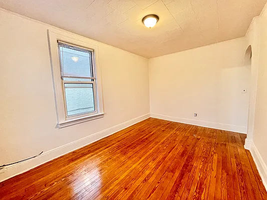 Rented by Amorelli Realty | media 3