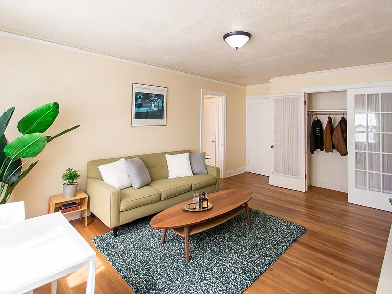 The Marwood Apartments — Photo 2
