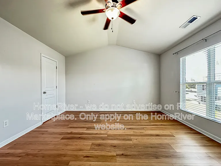 8104 Yaxley Hall Dr — Photo 8