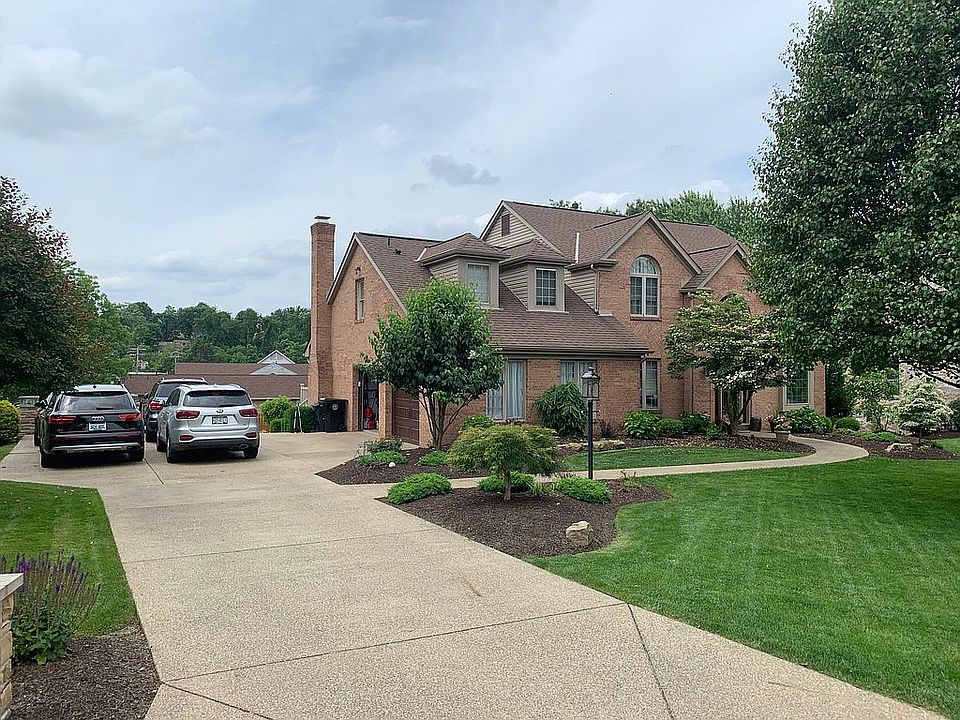 2nd image of 5566 Beverly Ct