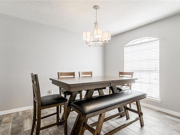 5th image of 4009 Simmons Dr