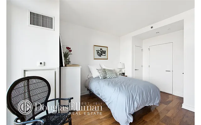 Rented by Douglas Elliman | media 17