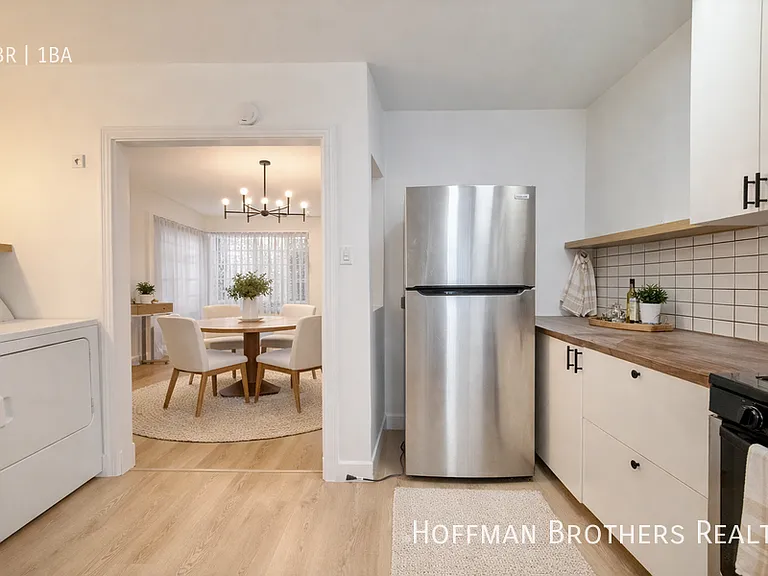 1839 S Beverly Glen Blvd #4 — Photo 3