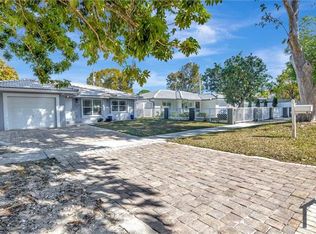 3715 SW 58th Ct, Miami, FL 33155