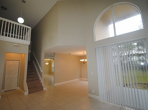3rd image of 6367 NW 80th Dr