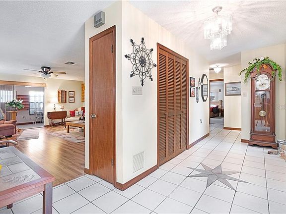 4th image of 6675 Bay Shore Dr