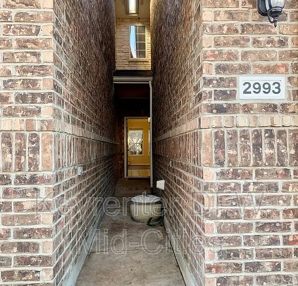 2993 Saint Andrews Dr — Photo 2
