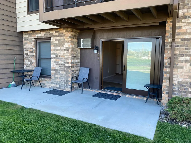 4460 S Poplar St #102 — Photo 23