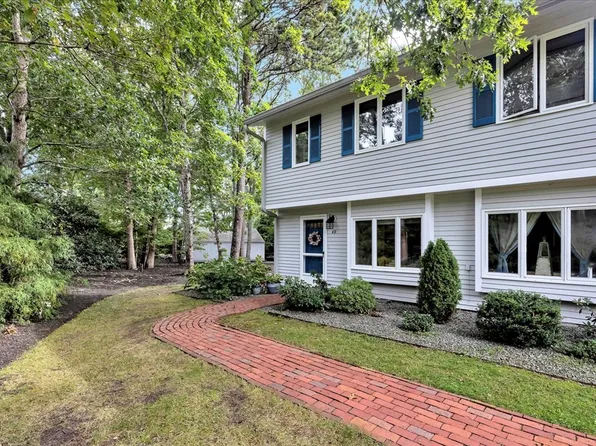 174 Lowell Rd Unit 49, Mashpee, MA 02649