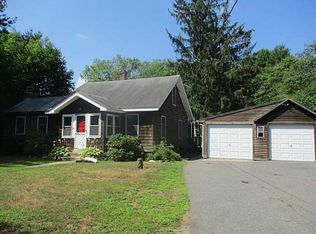 245 Richmond Townhouse Rd, Richmond, RI 02812