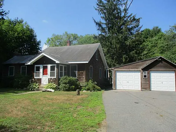 245 Richmond Townhouse Rd, Richmond, RI 02812