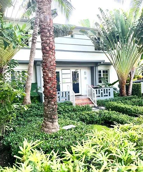 1553 Jefferson Ave #1 — Photo 11