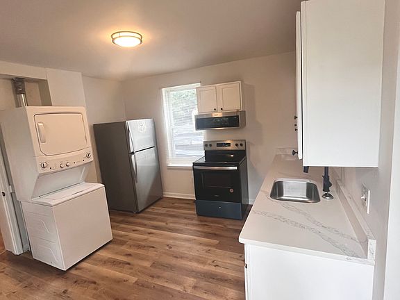 3rd image of 136 E South St #1