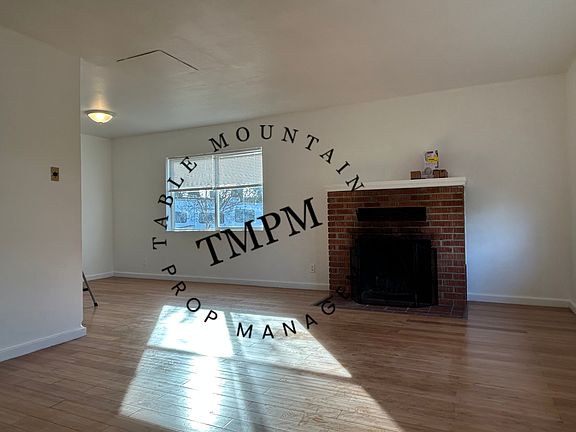 5th image of 1295 Floral Ave