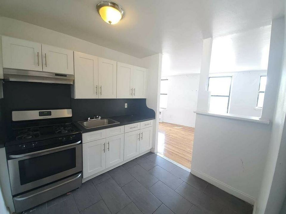 1st image of 1023 Carroll St #22