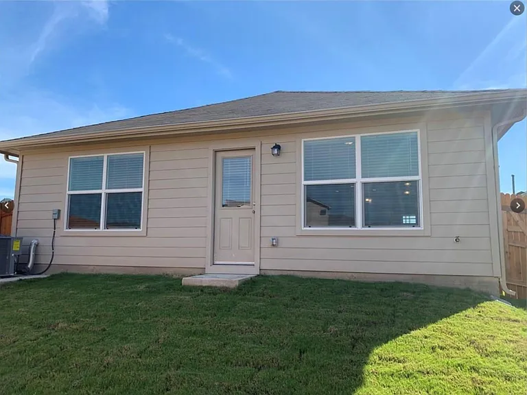 13910 Levy Ln — Photo 28