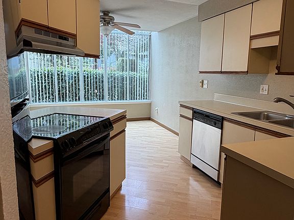 5th image of 16419 Spruce Way APT G1