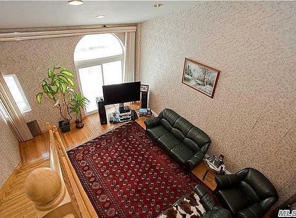 3rd image of 11041 63rd Ave
