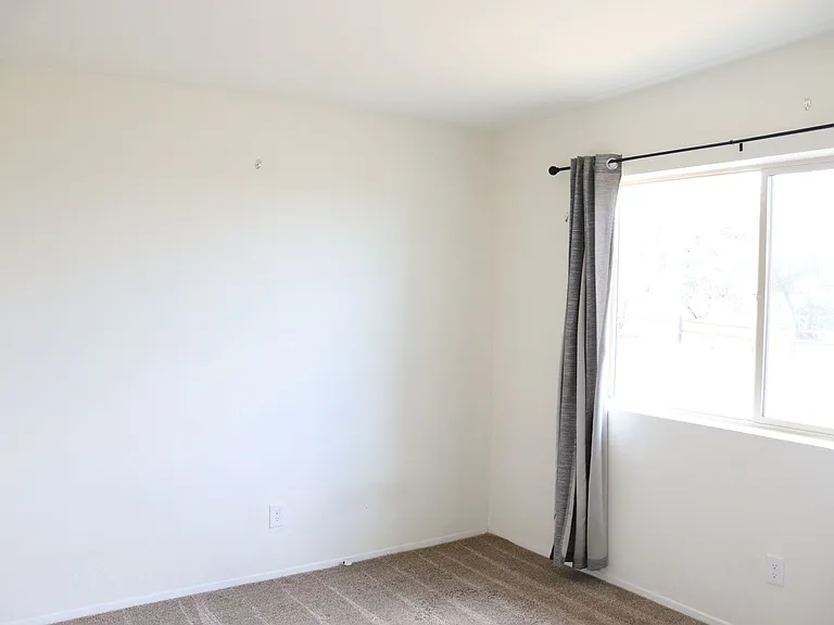 5001 S Sioux Ave — Photo 10
