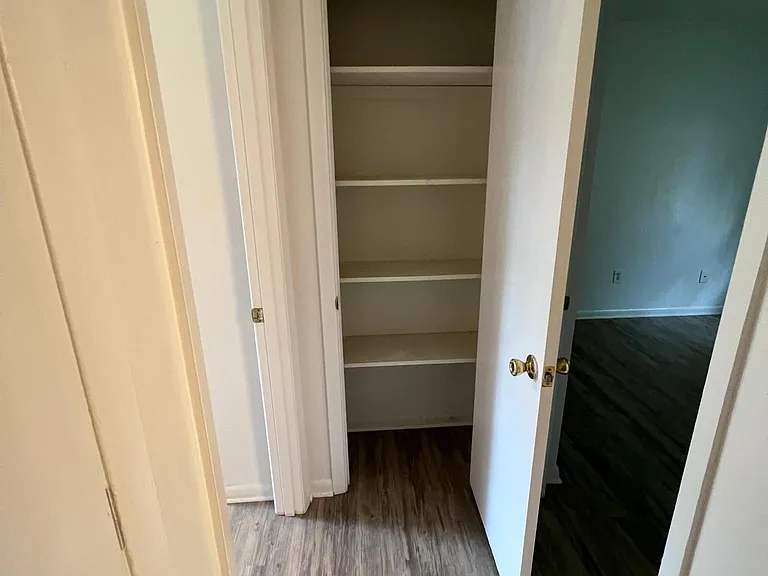 3405 Westbrook Cir — Photo 5