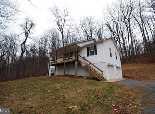 1679 High Top Rd, Linden, VA 22642