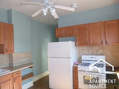 2nd image of 1340 W Farwell Ave #1