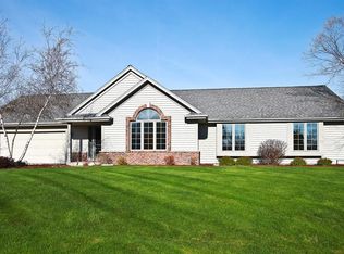 767 Alex Ct, Pewaukee, WI 53072