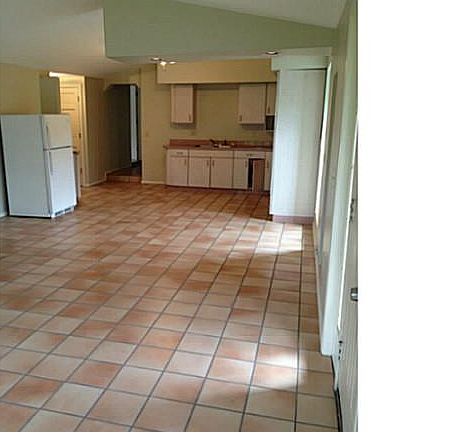 2nd image of 8560 Main St Ste 2