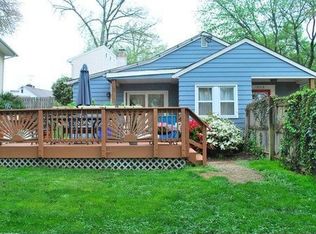 10715 Bentley Ln, Kensington, MD 20895