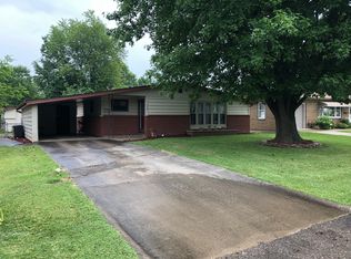 352 Park Ln, Herrin, IL 62948