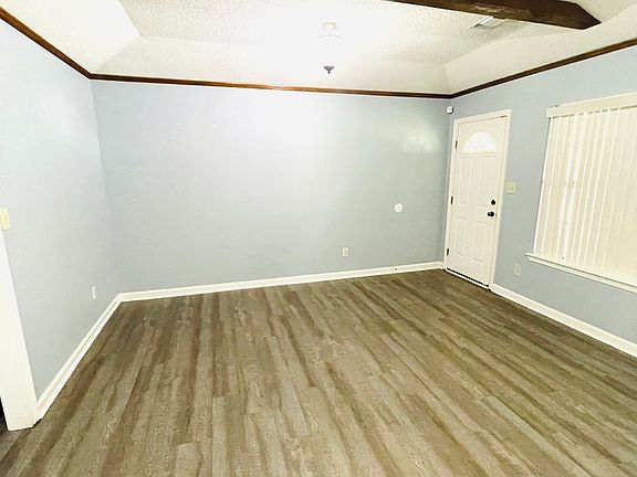 5th image of 5761 Belleau Dr