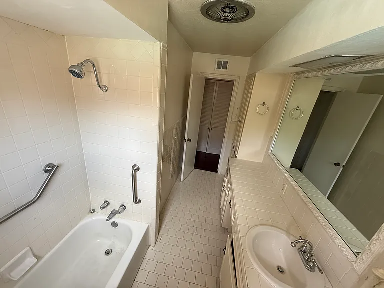 8620 Baltimore Dr #101 — Photo 9