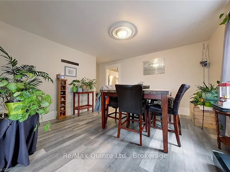 218 Coleman St — Photo 12