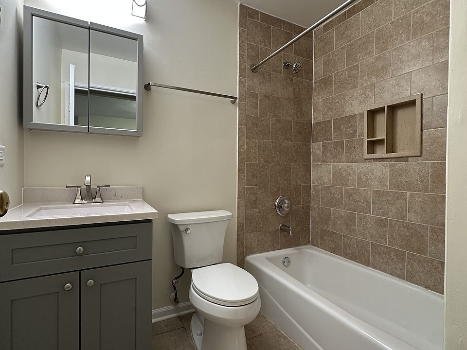 1st image of 760 Court Of Birch #4