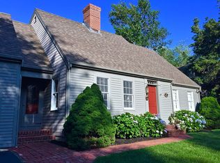 12 Flintlock Way, Yarmouth Port, MA 02675