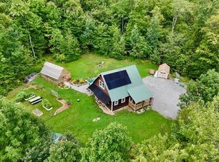 762 Potter Rd, Lowell, VT 05847