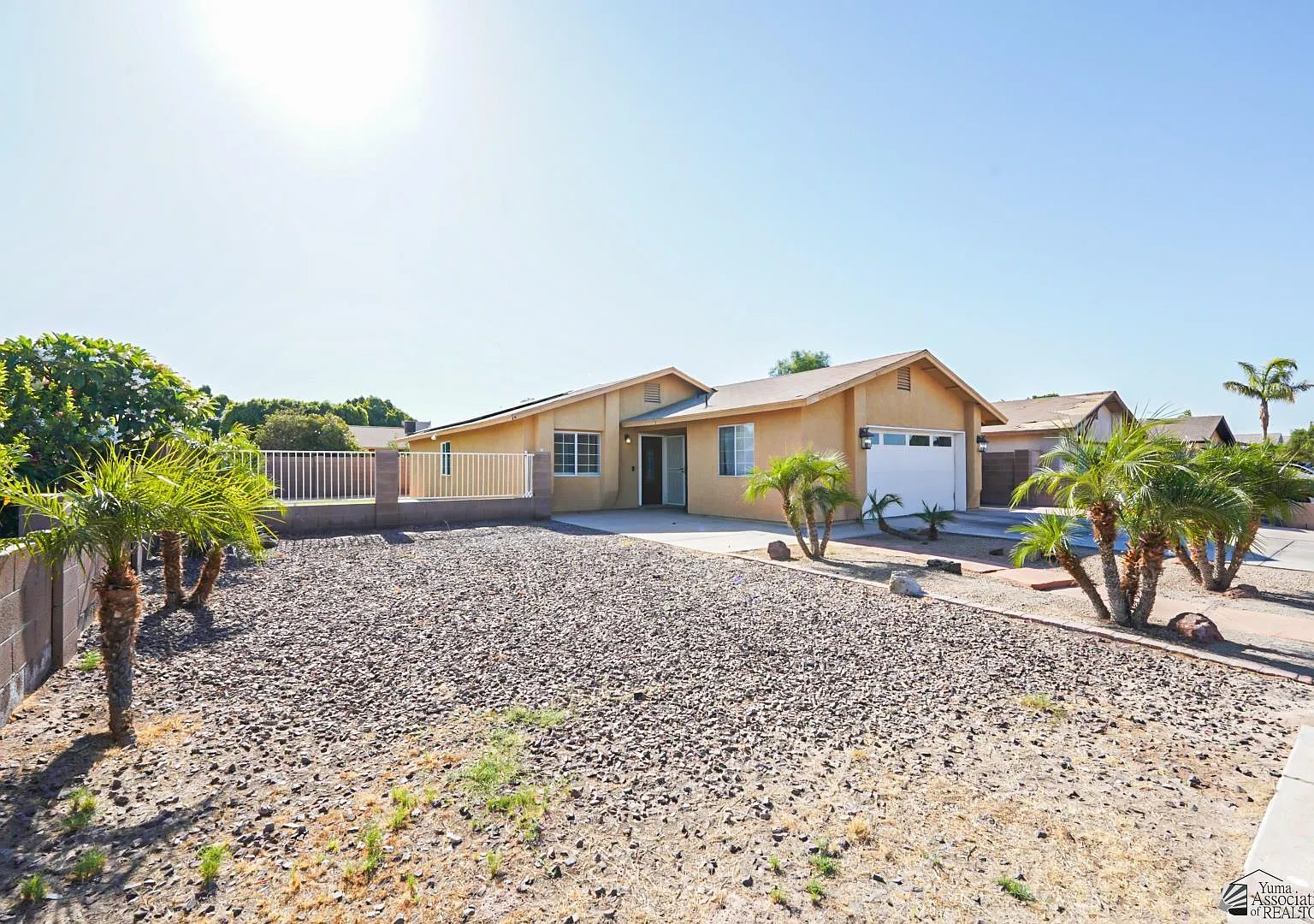 3 bed, 2.0 bath, 1120 sqft, $1,750 — Photo 2
