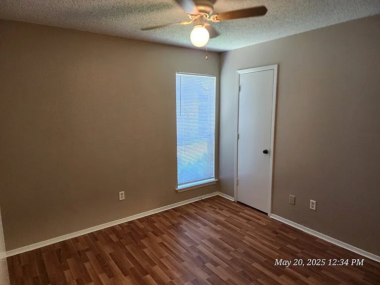 429 SW Thomas St #A — Photo 11