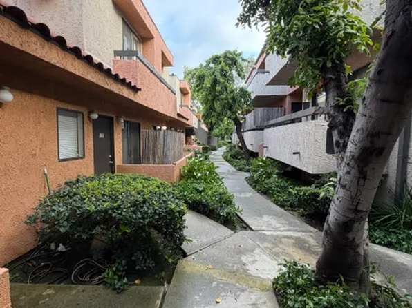 Villa Marbella Apartments| 2BD - 15403 Sherman Way Blvd Unit