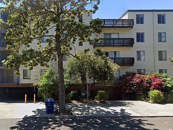 2nd image of 2520 Hillegass Ave #Ea009d5e0