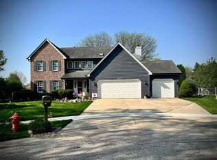 2153 Jordan Cir, Elgin, IL 60123