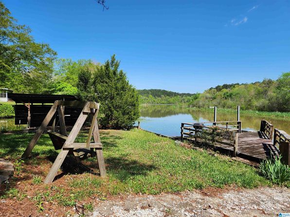 180 Sky Water Ln, Sylacauga, AL 35151