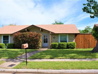 521 Worcester Ln, Garland, TX, 75040