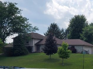 568 Creekside Dr, Franklin, IN 46131