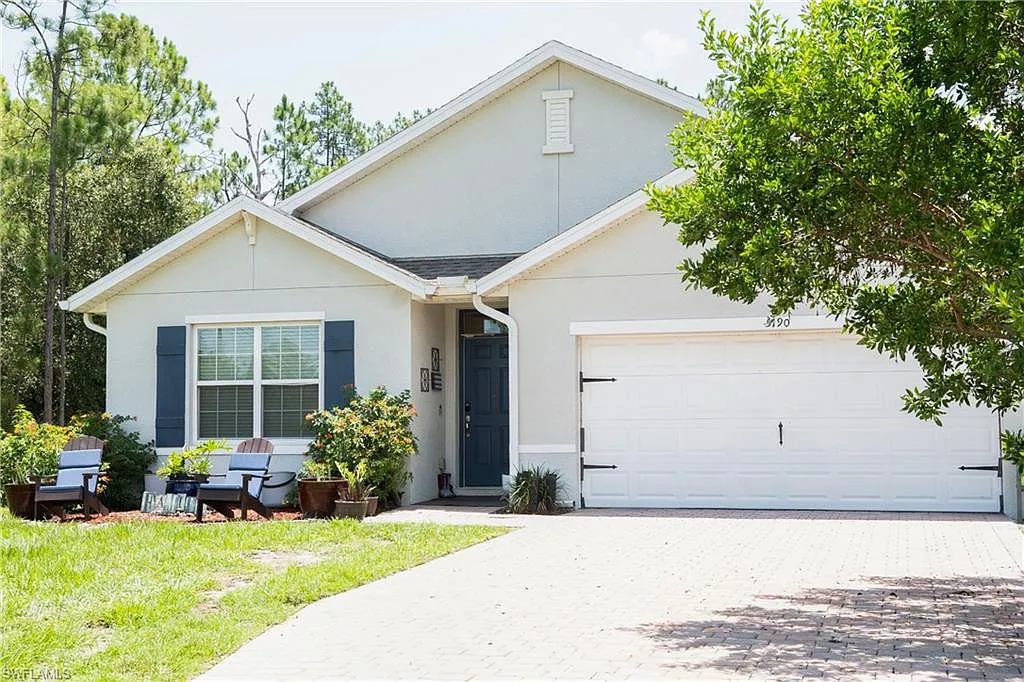4 bed, 2.0 bath, 1830 sqft, $2,800 — Photo 1